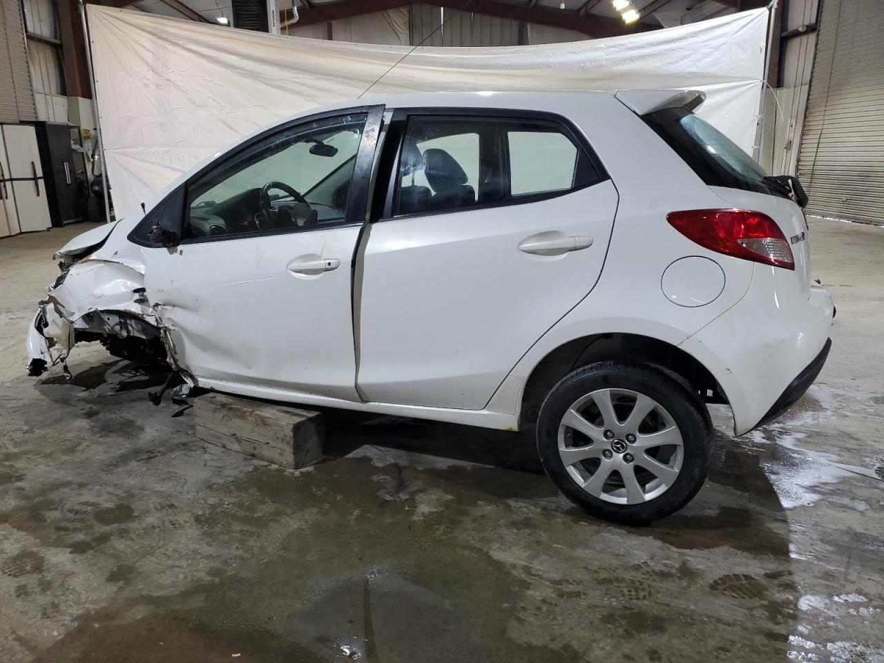 2014 Mazda Mazda2 Touring - Фото 2