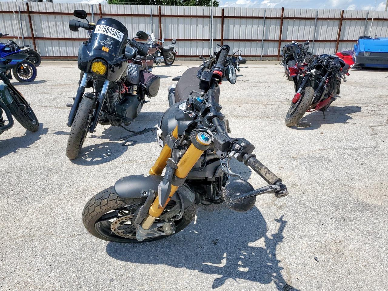 2025 Ducati Scrambler 1100 Sport Pro - Фото 2