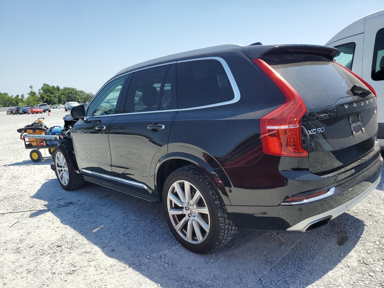 2016 Volvo Xc90 T6 - Image 2