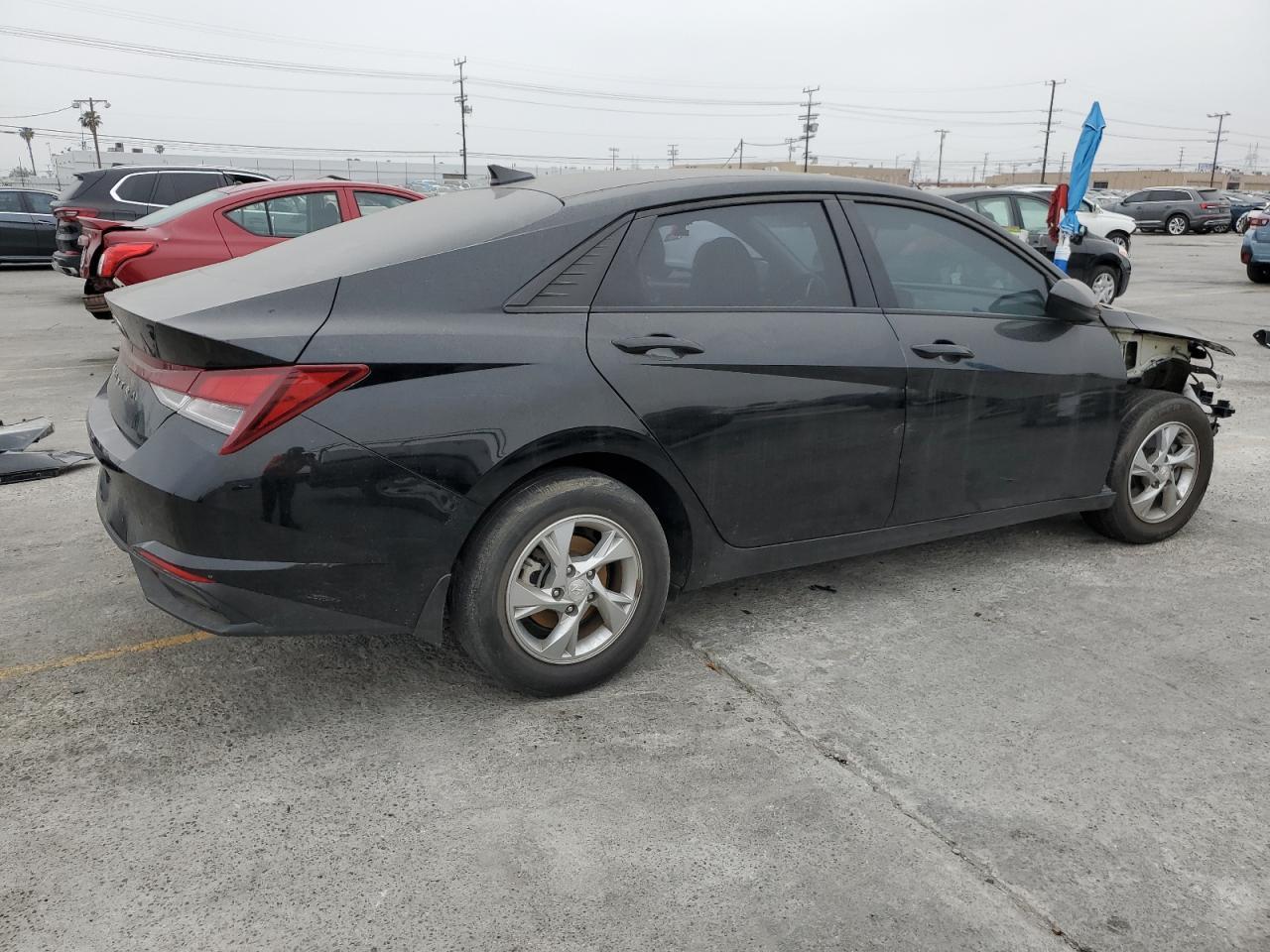 2023 Hyundai Elantra Se - Image 3