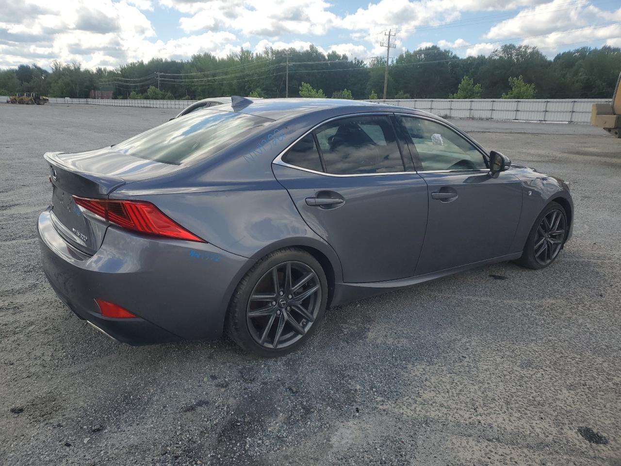2017 Lexus Is 300 - Image 3