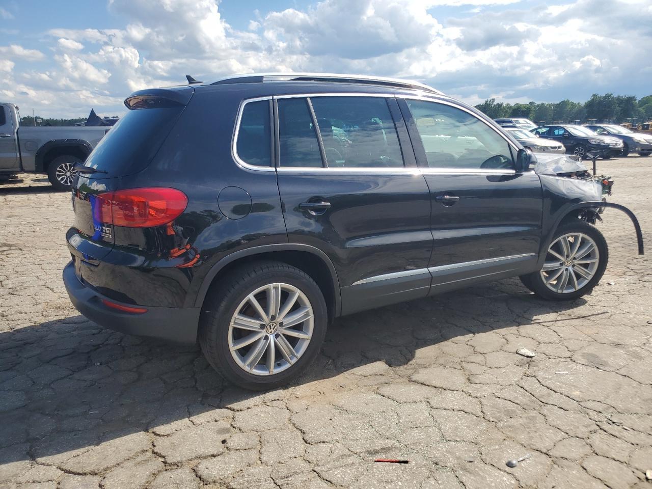 2015 Volkswagen Tiguan S - Фото 3