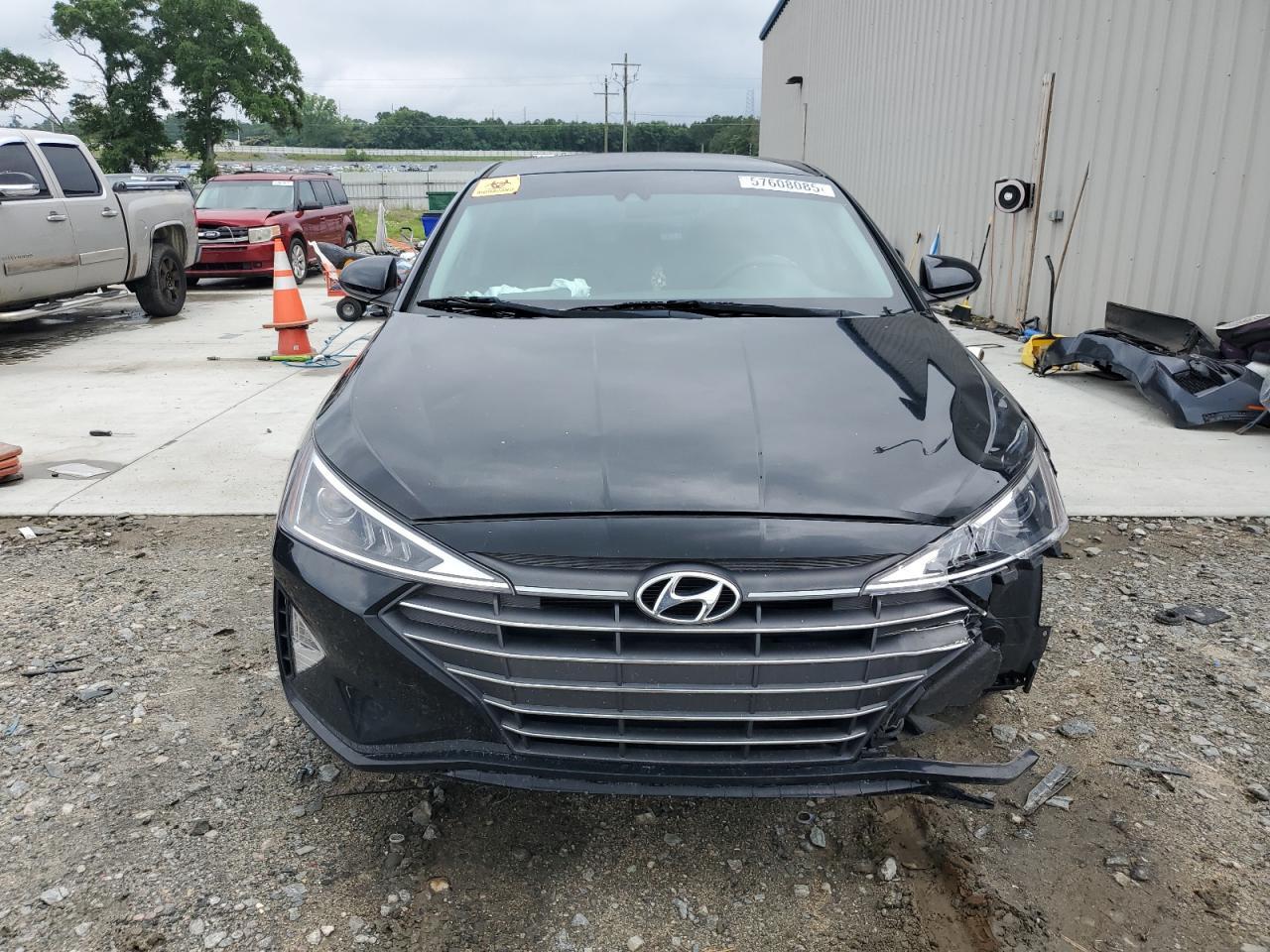 2020 Hyundai Elantra Se - Image 5