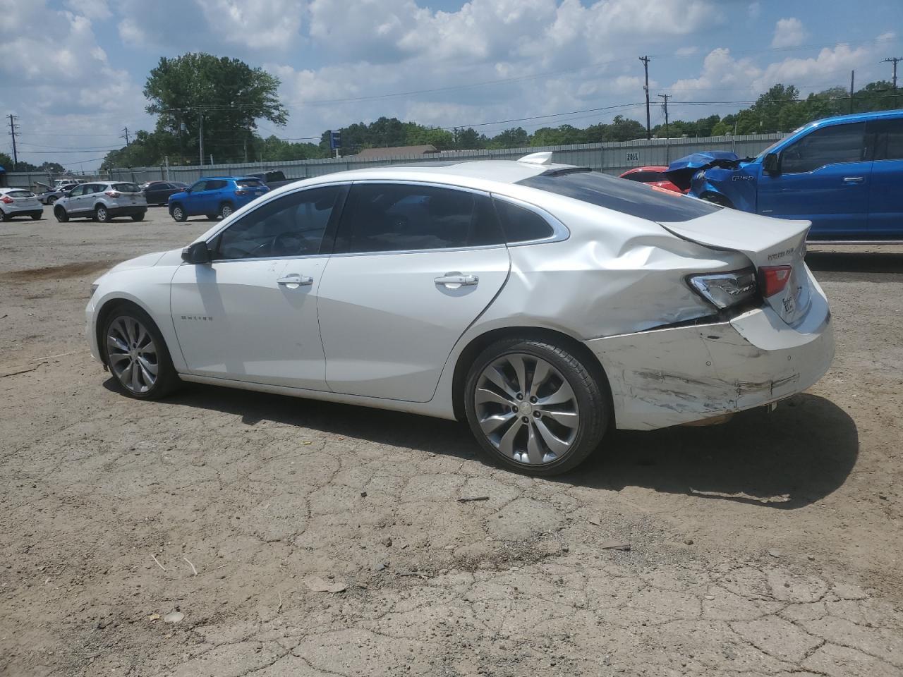 2017 Chevrolet Malibu Premier - Image 2
