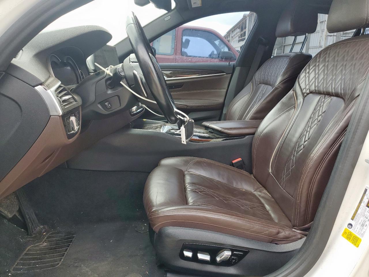 2017 BMW 530 I - Фото 7