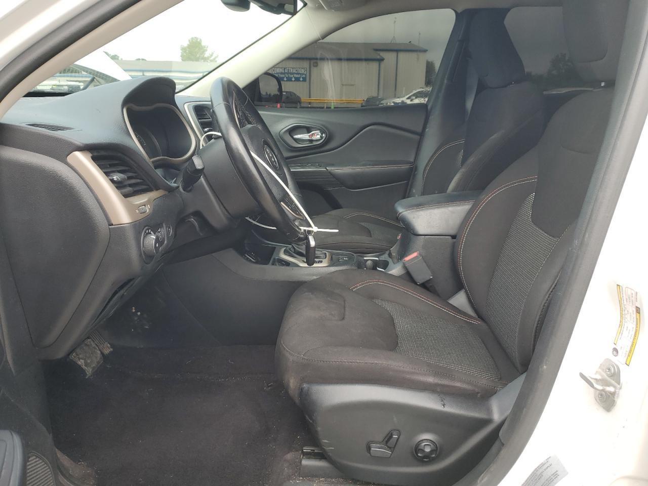 2017 Jeep Cherokee Latitude - Image 7