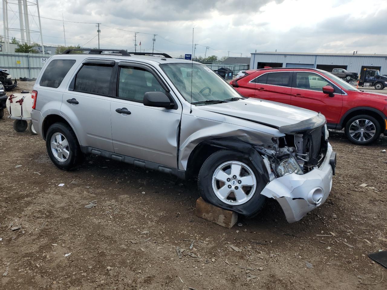 2011 Ford Escape Xlt - Image 4