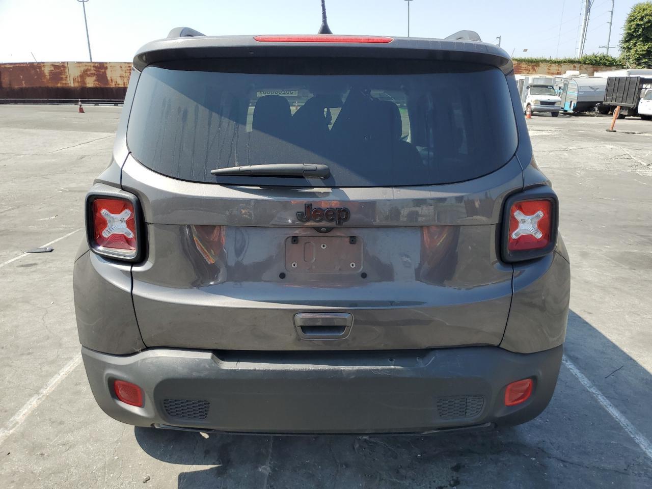 2019 Jeep Renegade Latitude - Фото 6