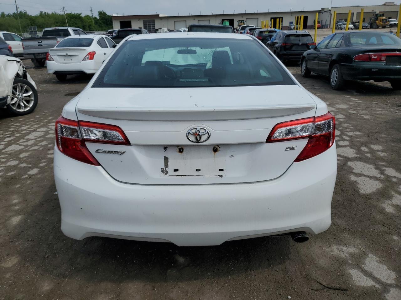 2012 Toyota Camry Base - Фото 6
