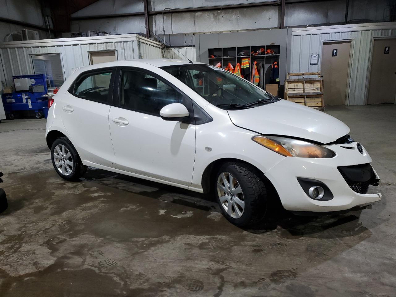 2014 Mazda Mazda2 Touring - Фото 4