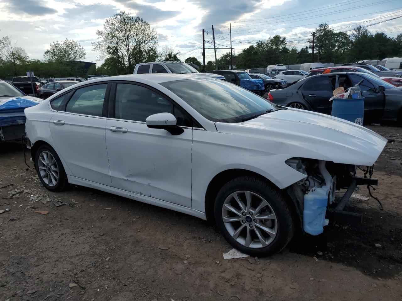 2017 Ford Fusion Se - Image 4