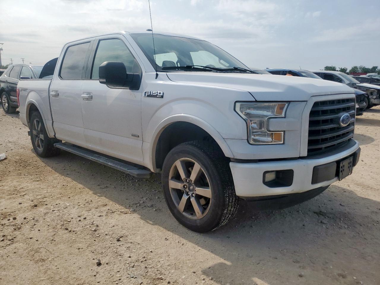 2016 Ford F150 Supercrew - Фото 4