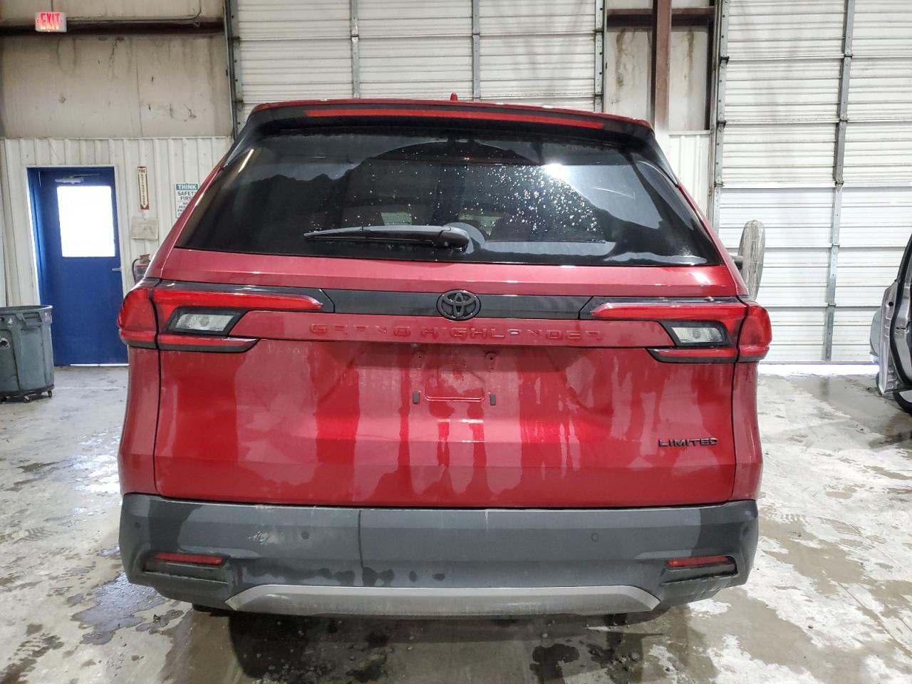 2024 Toyota Grand Highlander Xle - Image 6