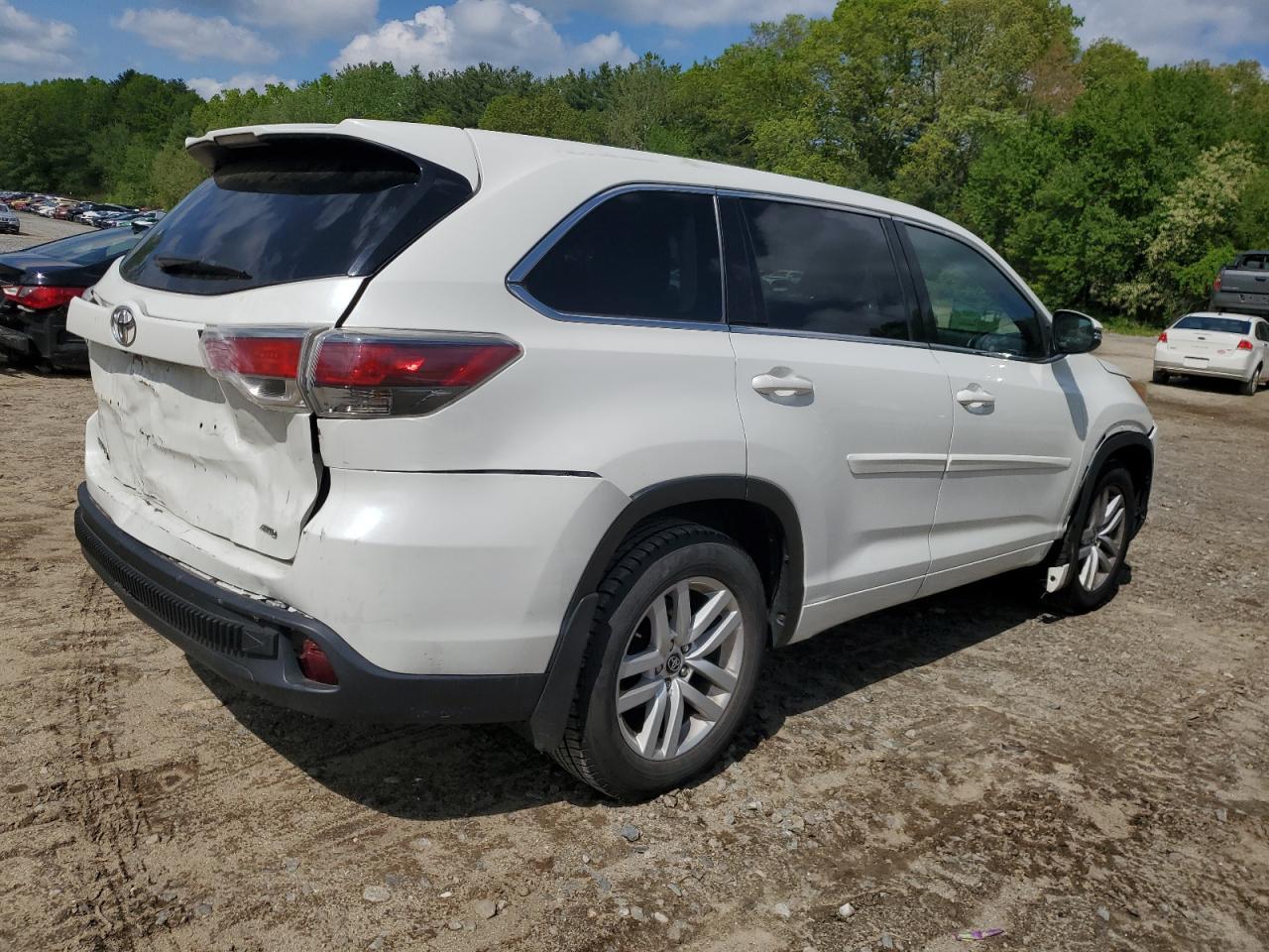 2016 Toyota Highlander Le - Фото 3