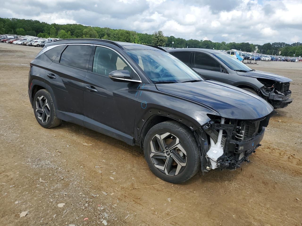 2022 Hyundai Tucson Limited - Image 4