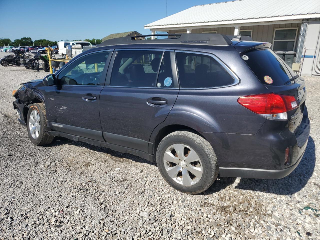 2011 Subaru Outback 3.6R Limited - Фото 2