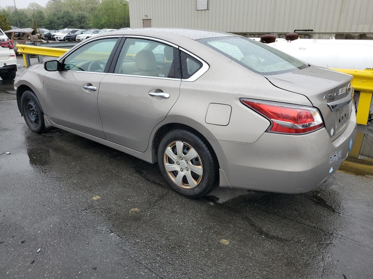 2014 Nissan Altima 2.5 - Image 2