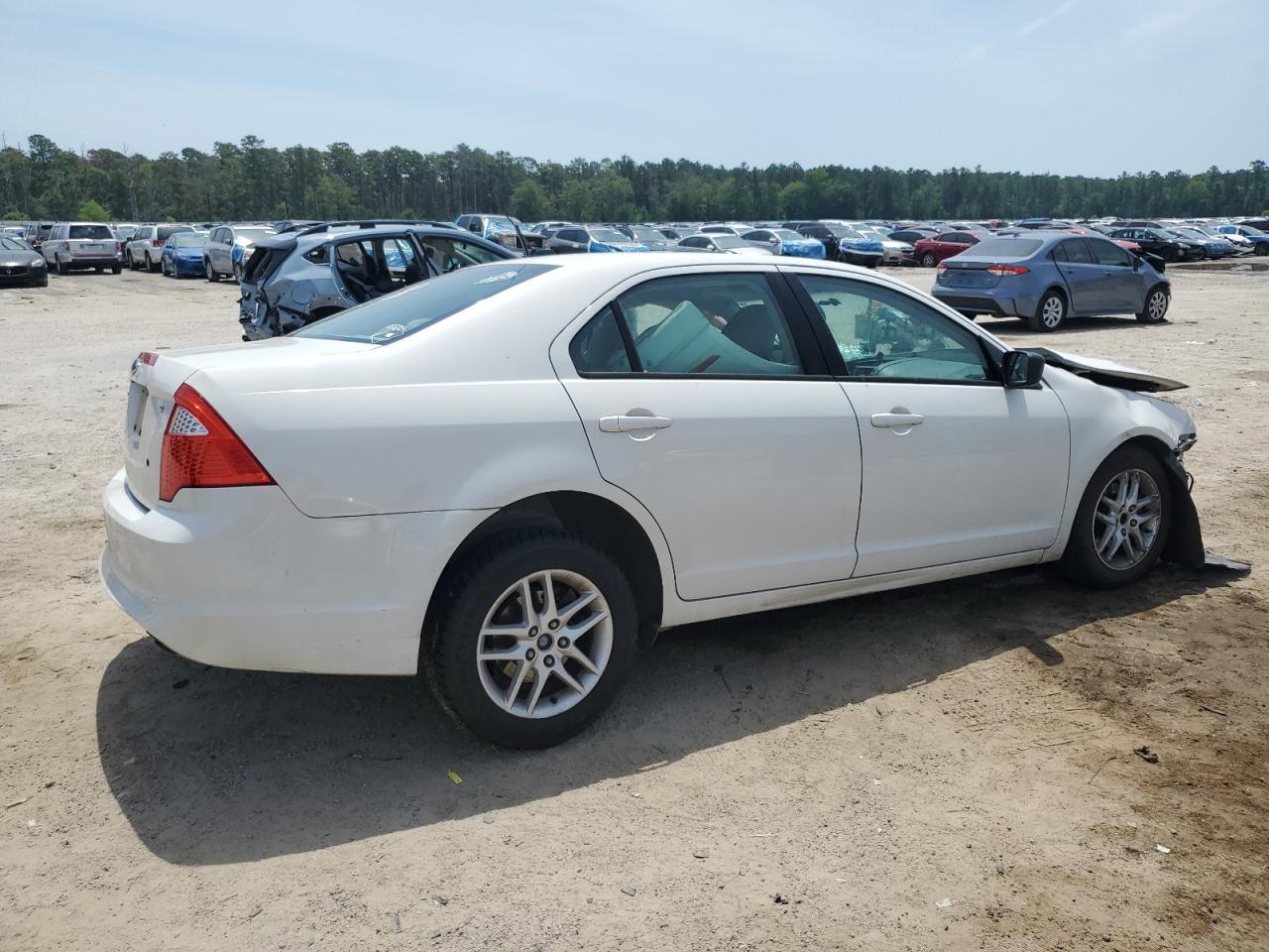 2010 Ford Fusion S - Image 3