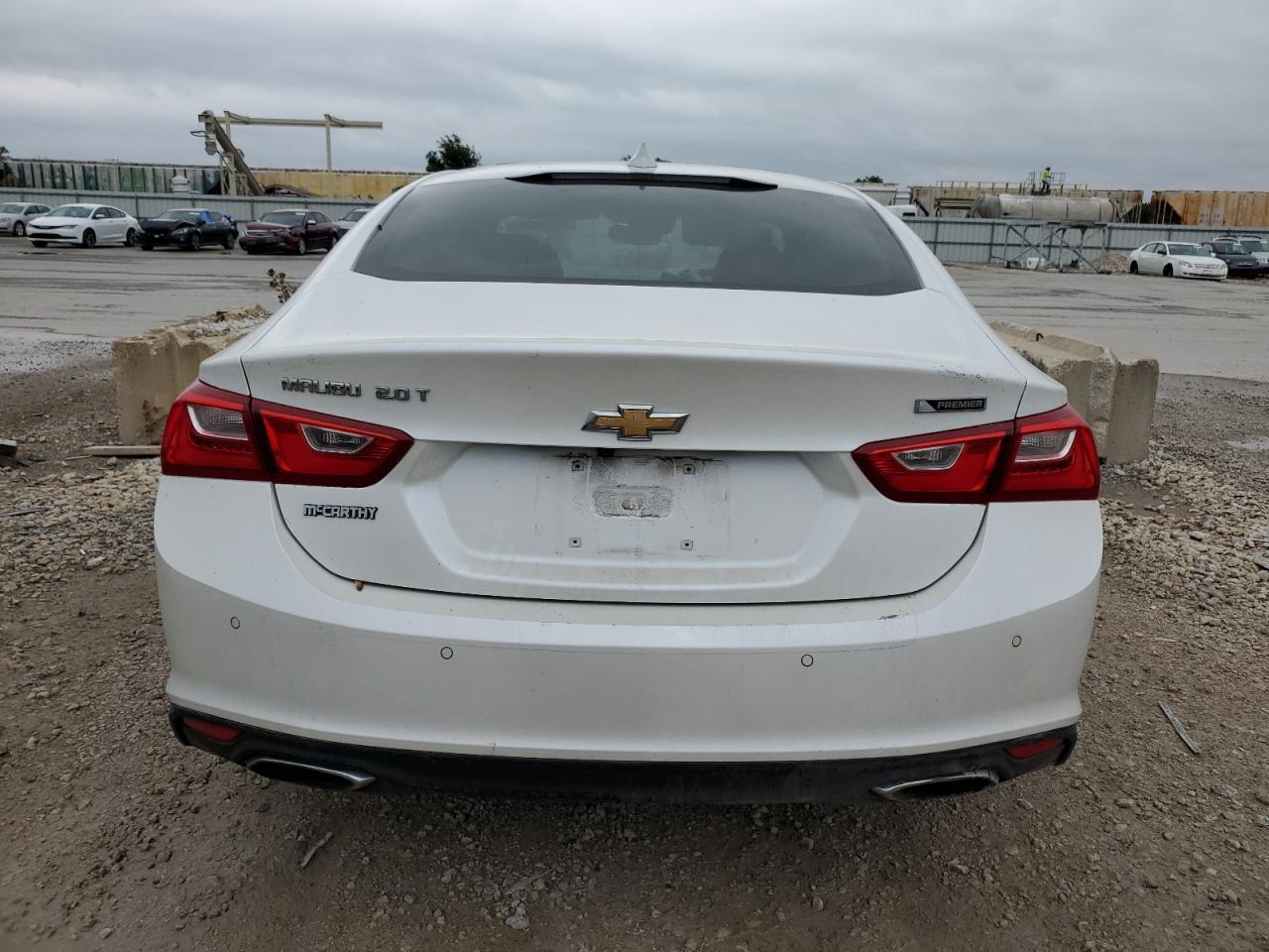 2017 Chevrolet Malibu Premier - Фото 6