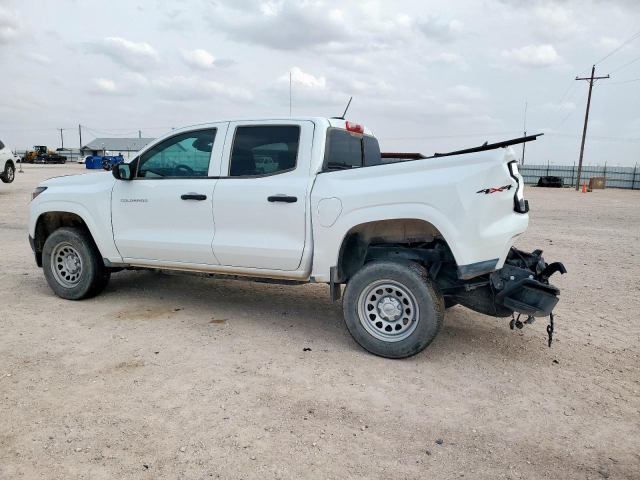 2023 Chevrolet Colorado - Фото 2