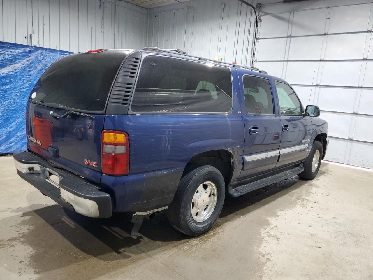 2002 GMC Yukon Xl K1500 - Image 3