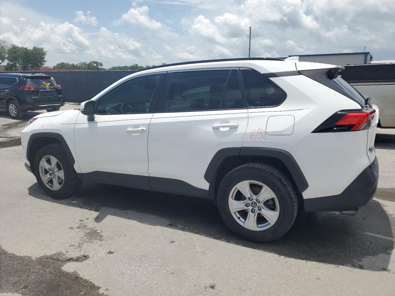 2021 Toyota Rav4 Xle - Image 2