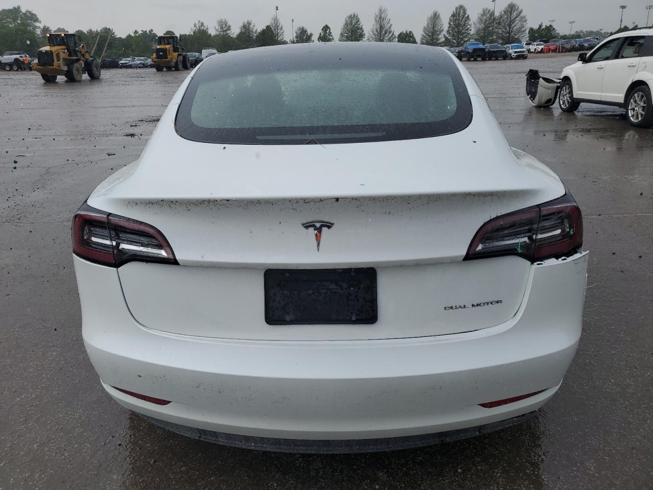 2023 Tesla Model 3 - Image 6