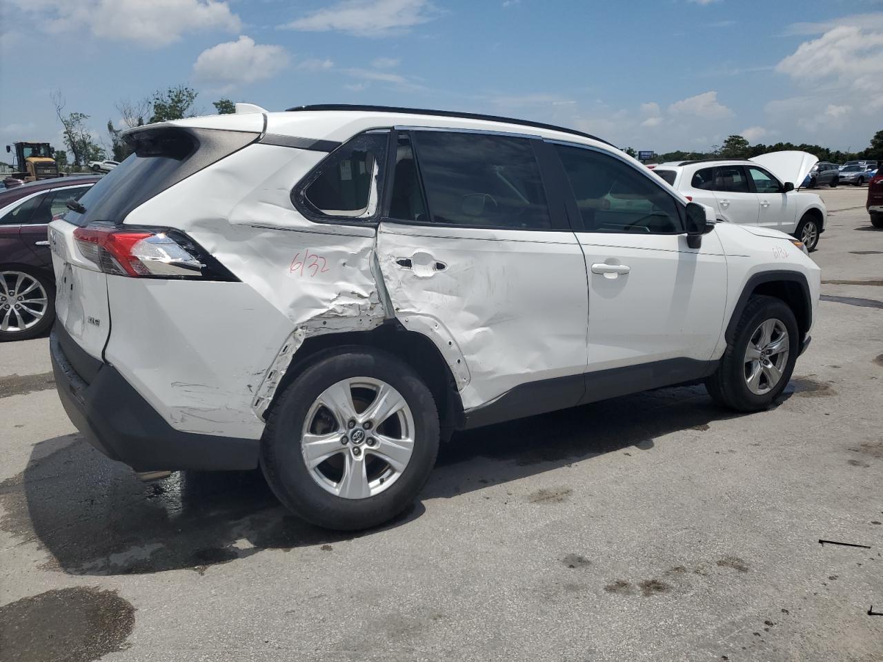 2021 Toyota Rav4 Xle - Image 3