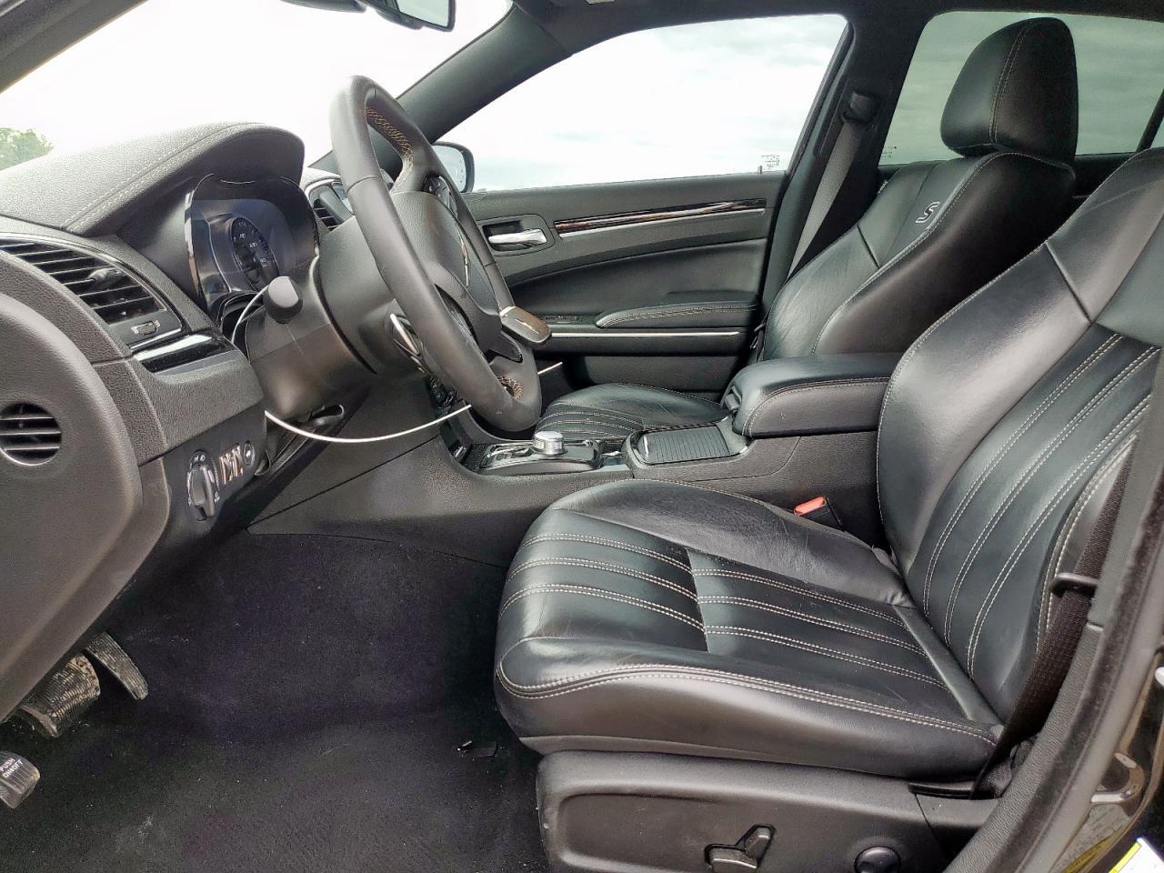 2022 Chrysler 300 S - Image 7