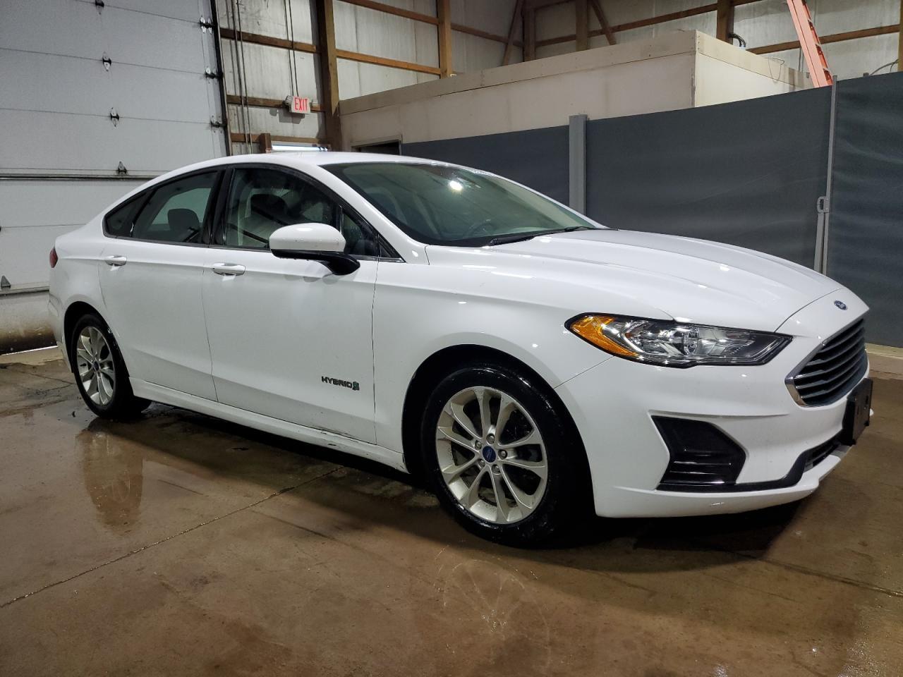 2019 Ford Fusion Se - Image 4