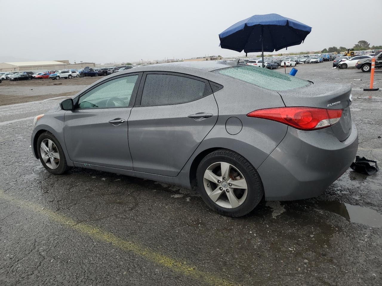 2013 Hyundai Elantra Gls - Image 2