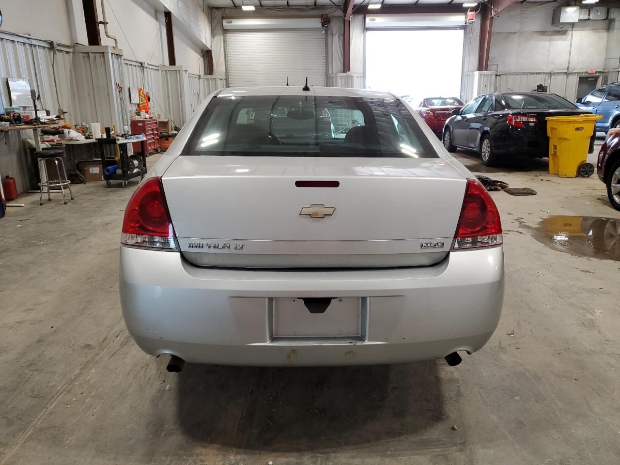 2012 Chevrolet Impala Lt - Image 6