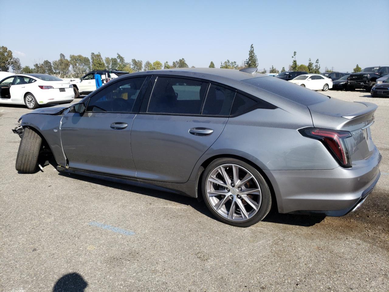 2020 Cadillac Ct5 Sport - Image 2