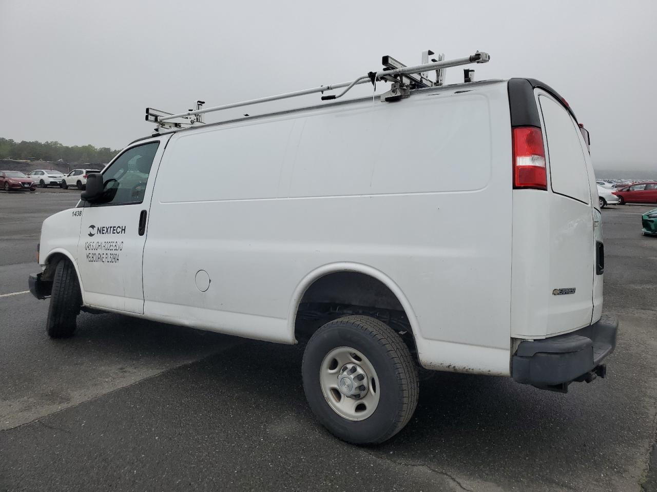 2019 Chevrolet Express G2500 - Фото 2