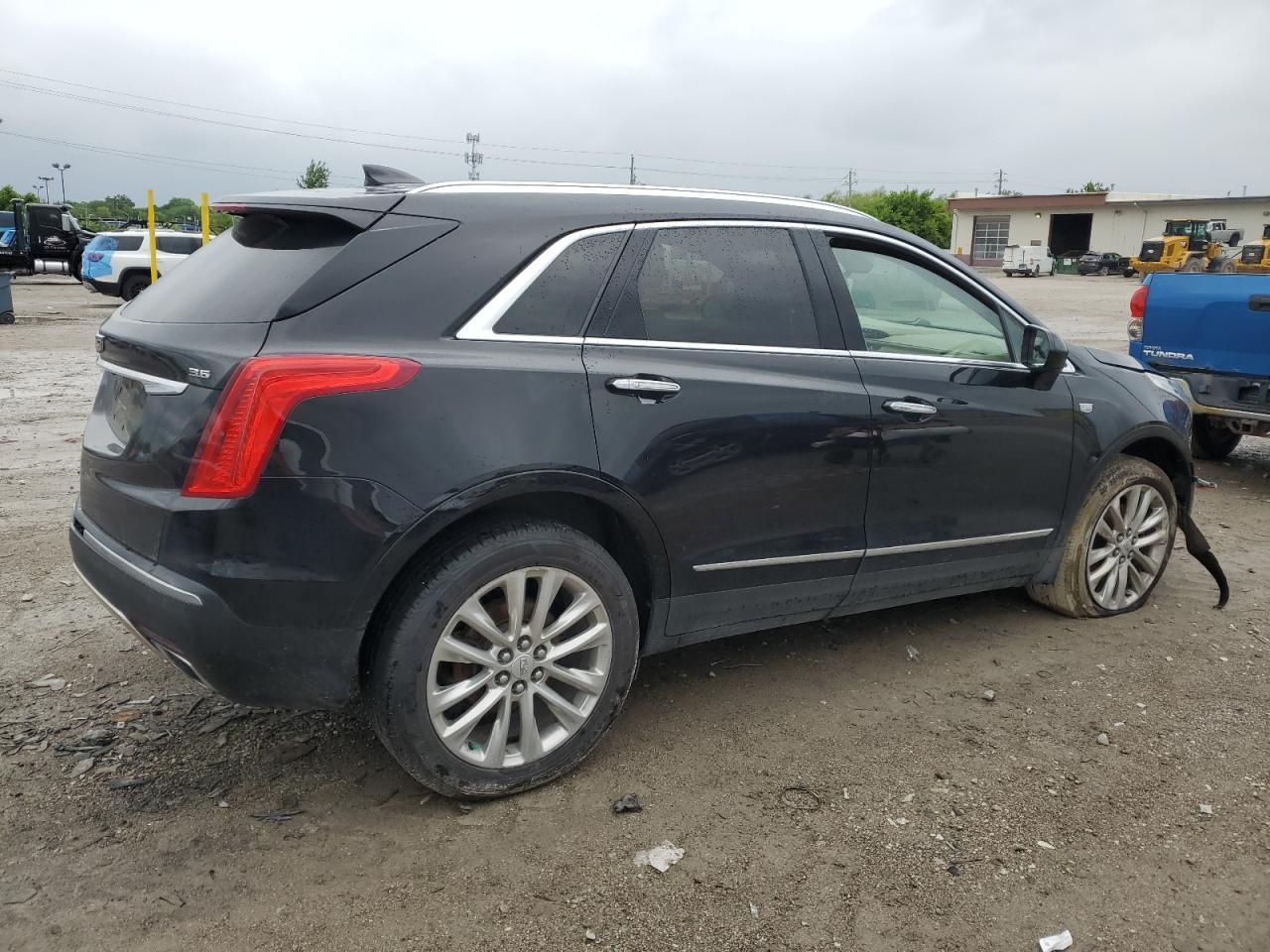 2017 Cadillac Xt5 Platinum - Фото 3