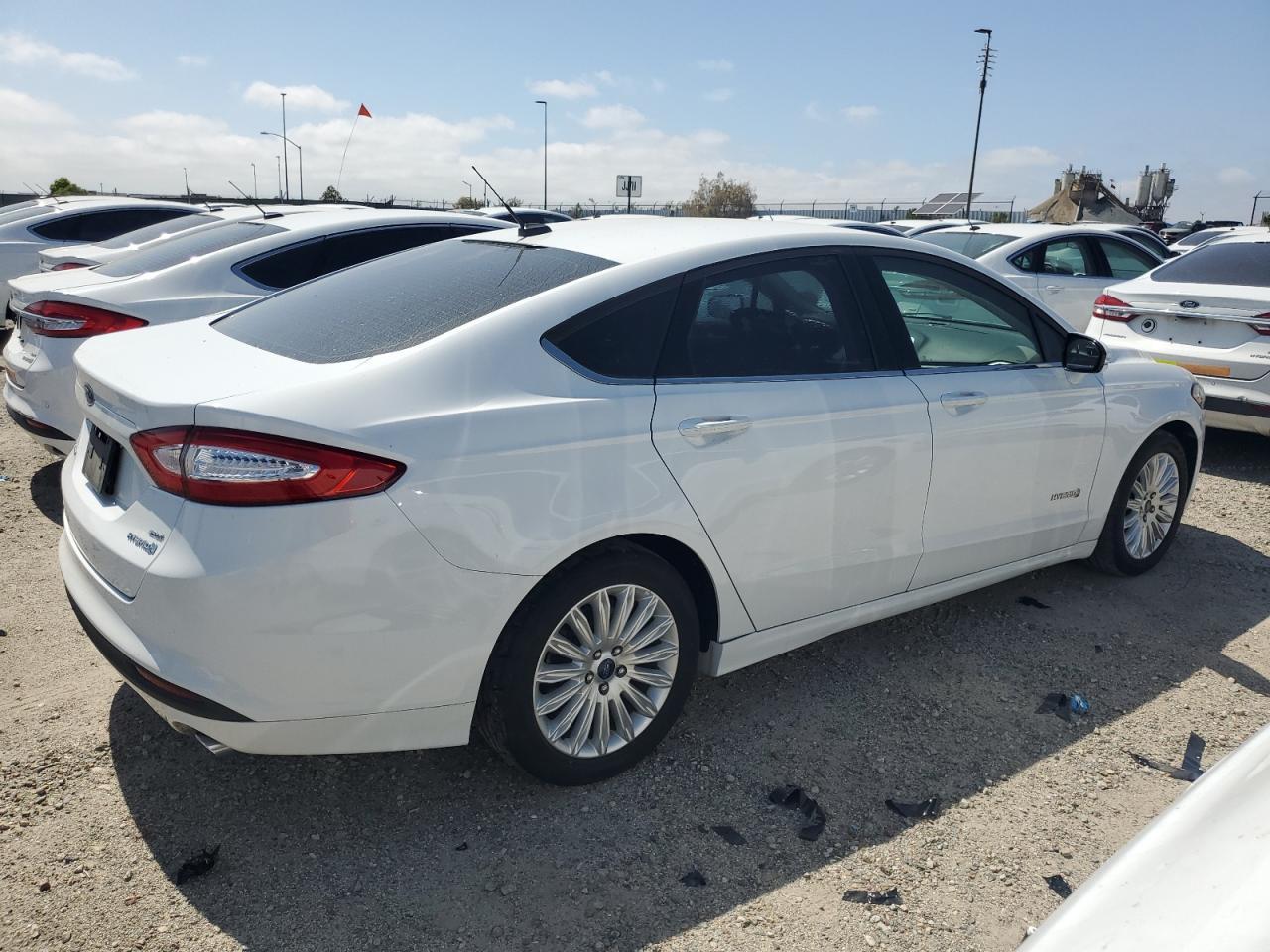 2015 Ford Fusion Se Hybrid - Фото 3