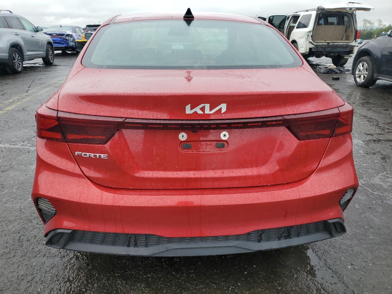 2022 Kia Forte Fe - Image 6