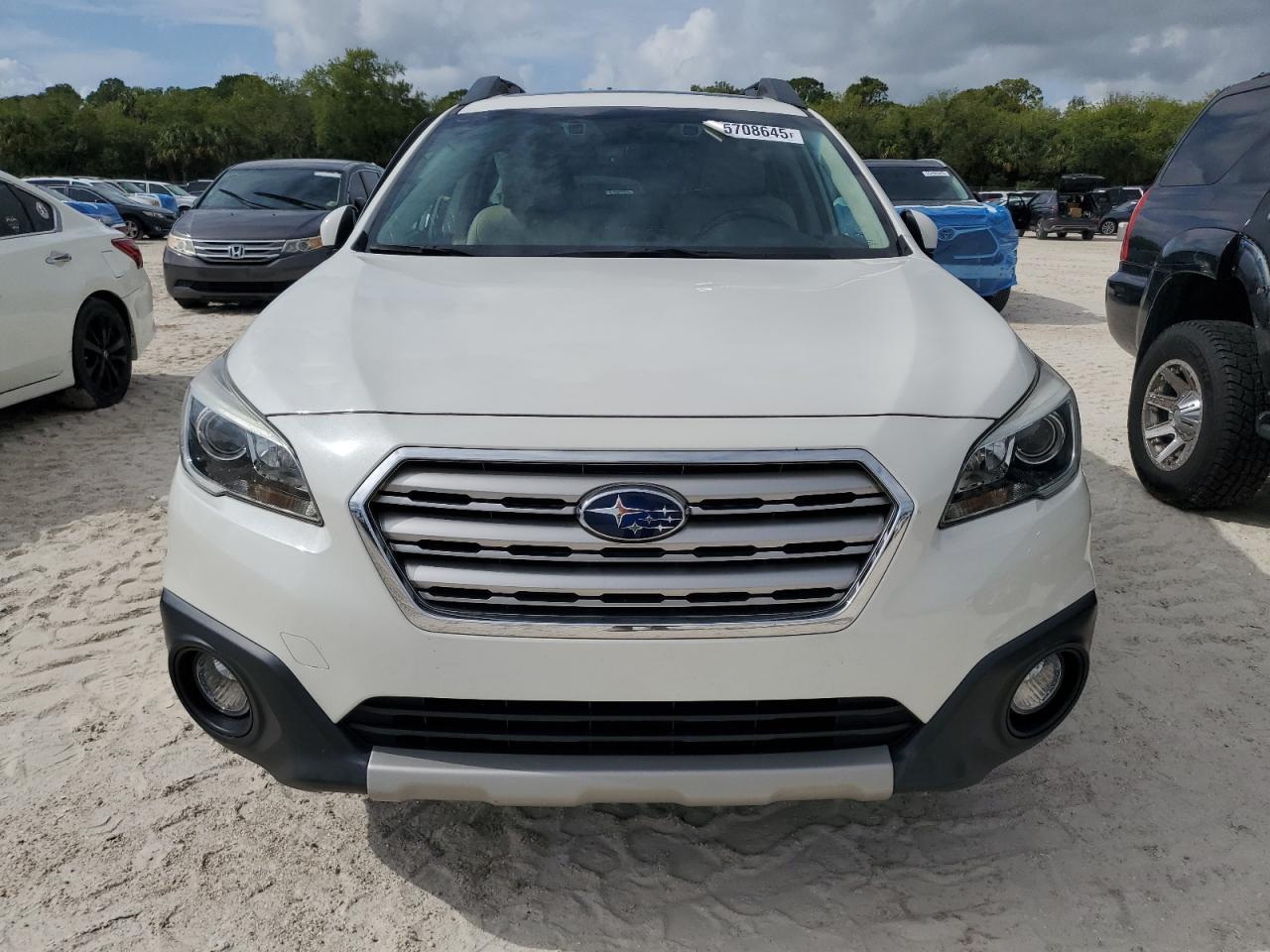 2017 Subaru Outback 2.5I Limited - Image 5
