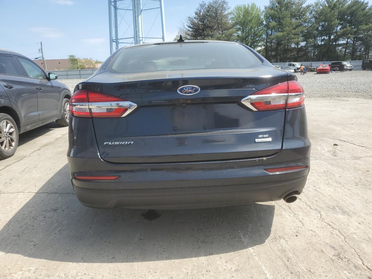2020 Ford Fusion Se - Фото 6