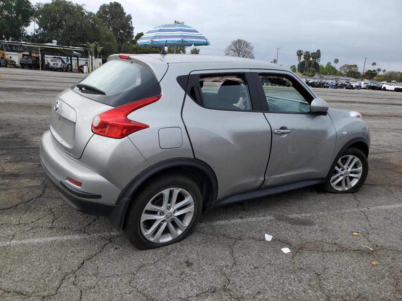 2011 Nissan Juke S - Фото 3
