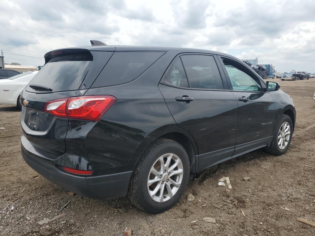 2019 Chevrolet Equinox Ls - Фото 3