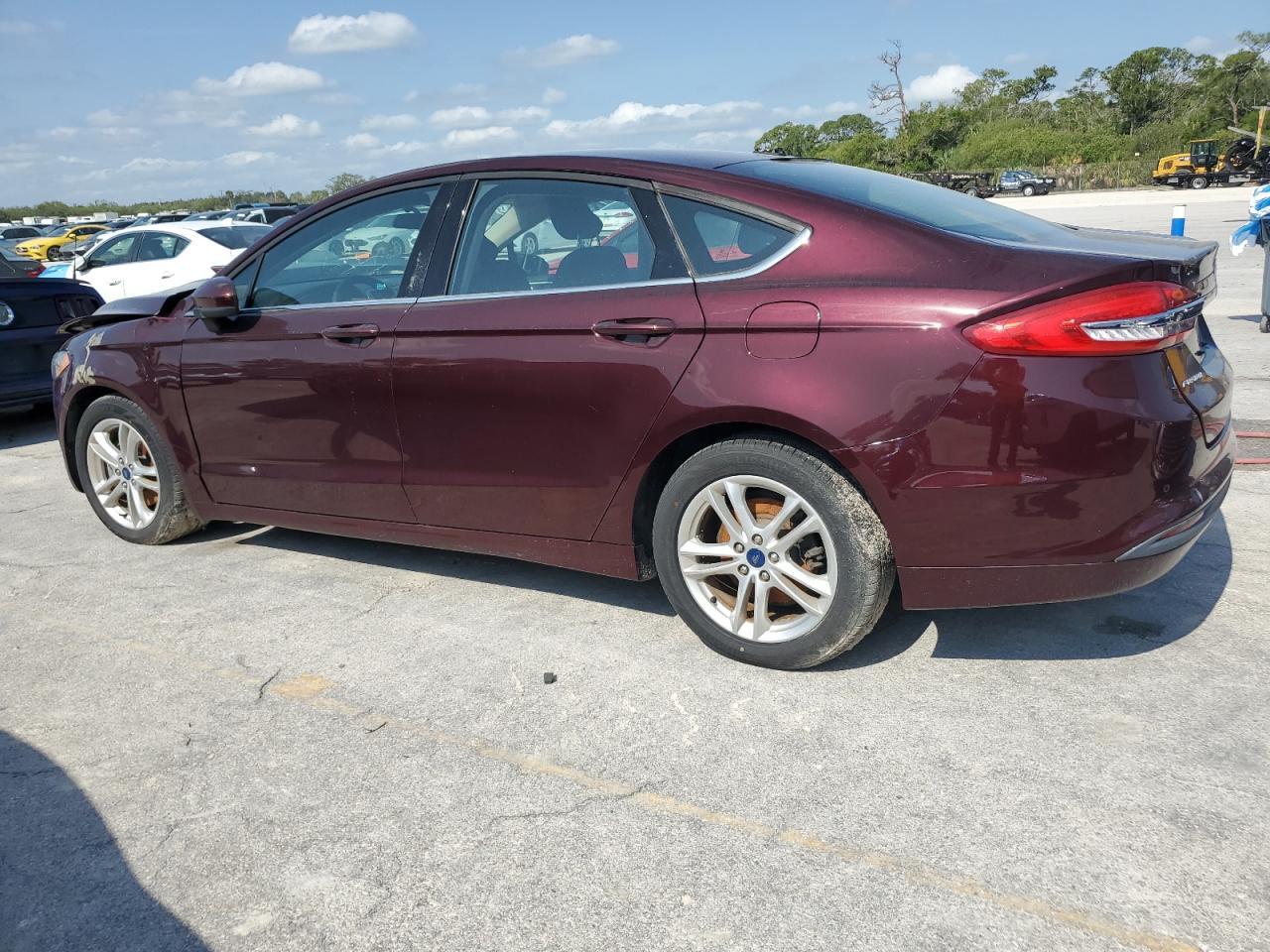 2018 Ford Fusion Se - Image 2