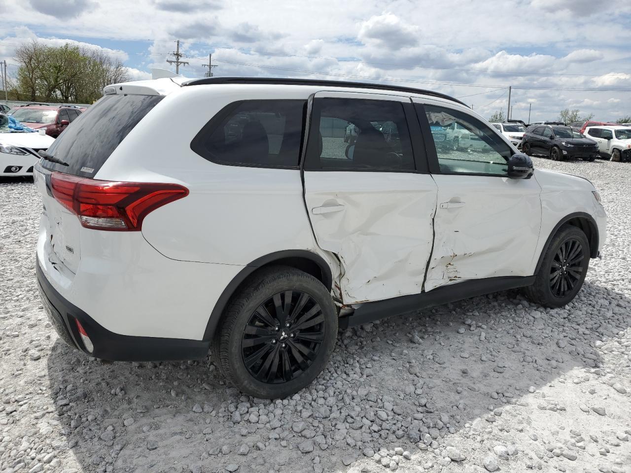 2020 Mitsubishi Outlander Se - Image 3