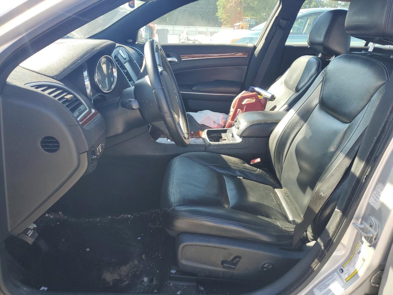 2012 Chrysler 300 Limited - Фото 7