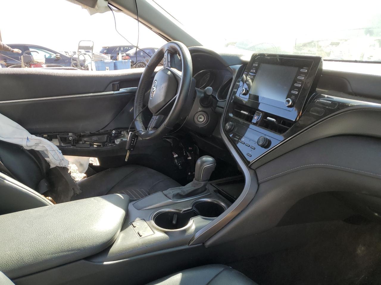 2021 Toyota Camry Se - Фото 7