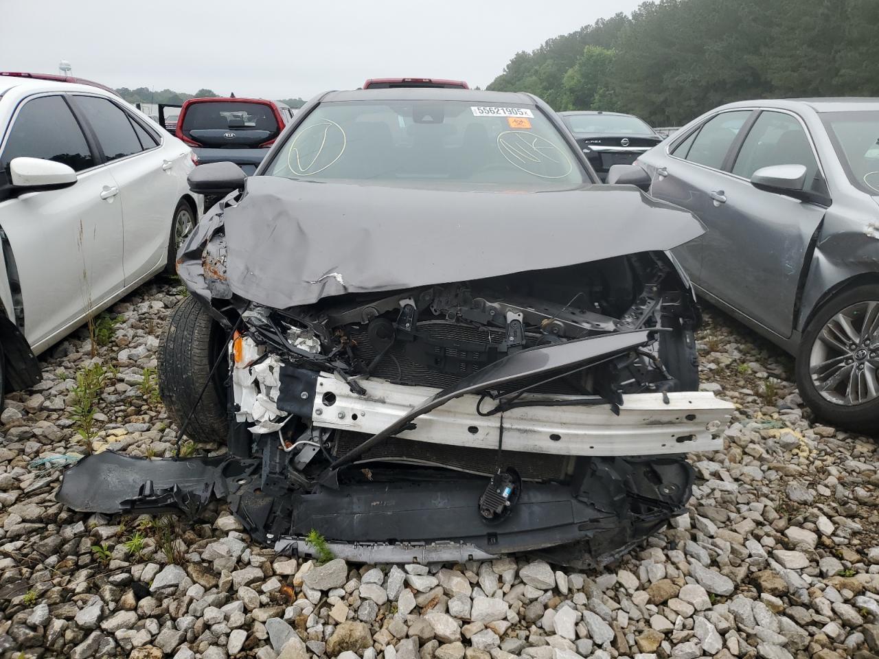 2021 Toyota Camry Se - Фото 5