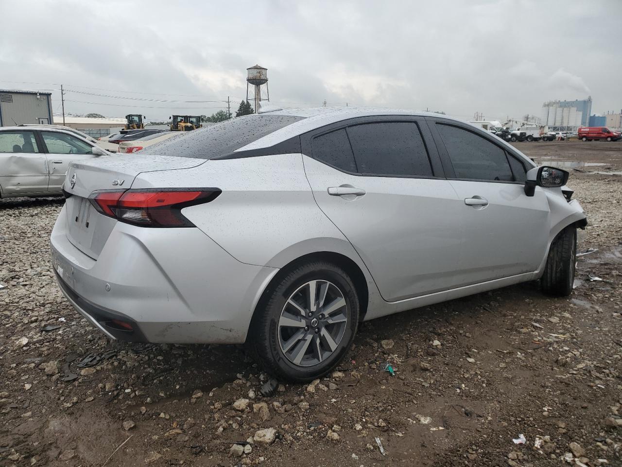 2021 Nissan Versa Sv - Image 3
