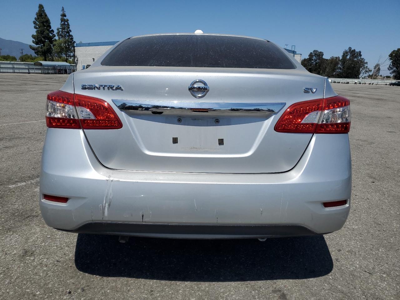2015 Nissan Sentra S - Фото 6
