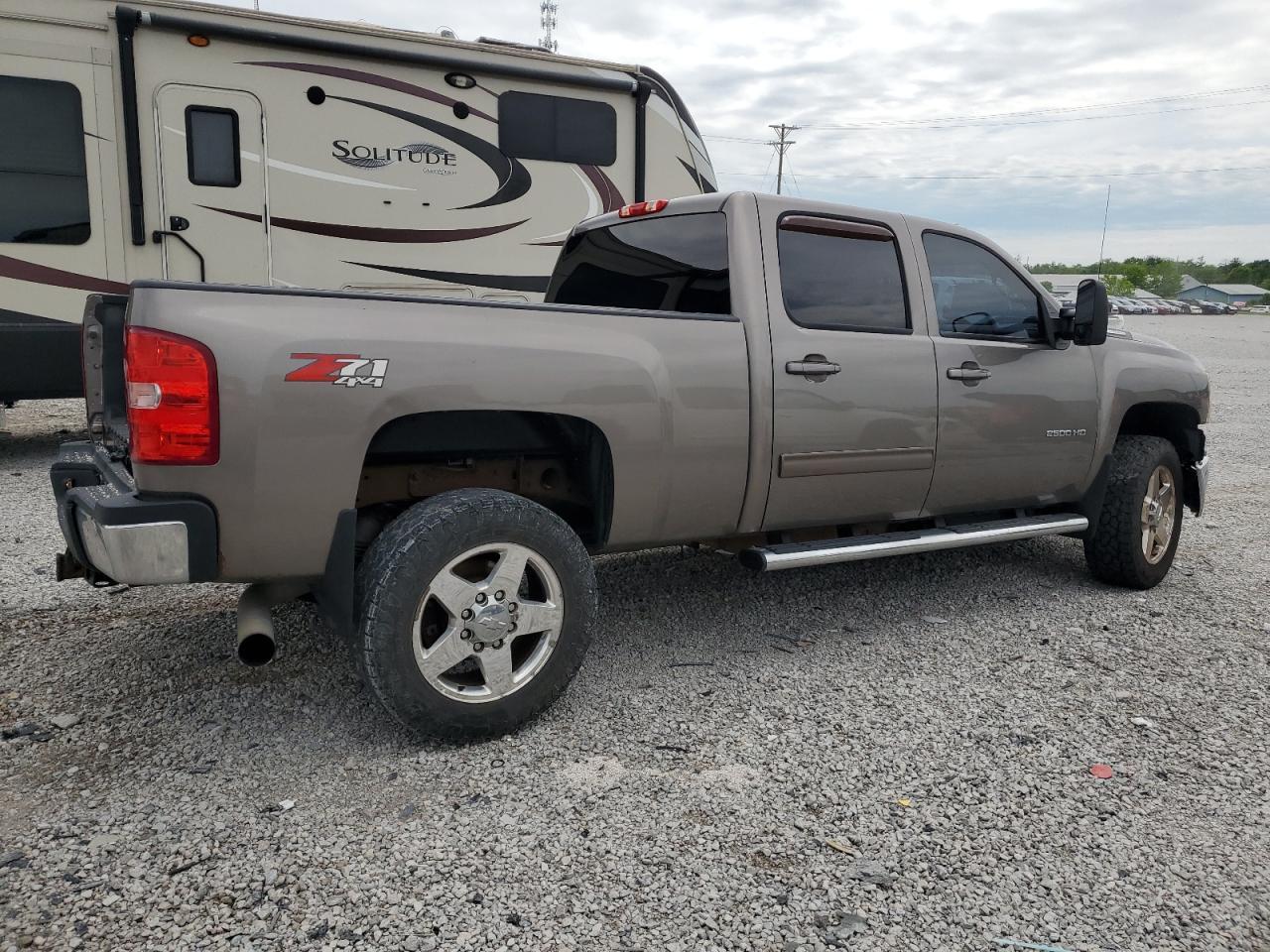 2013 Chevrolet Silverado K2500 Heavy Duty Ltz - Image 3