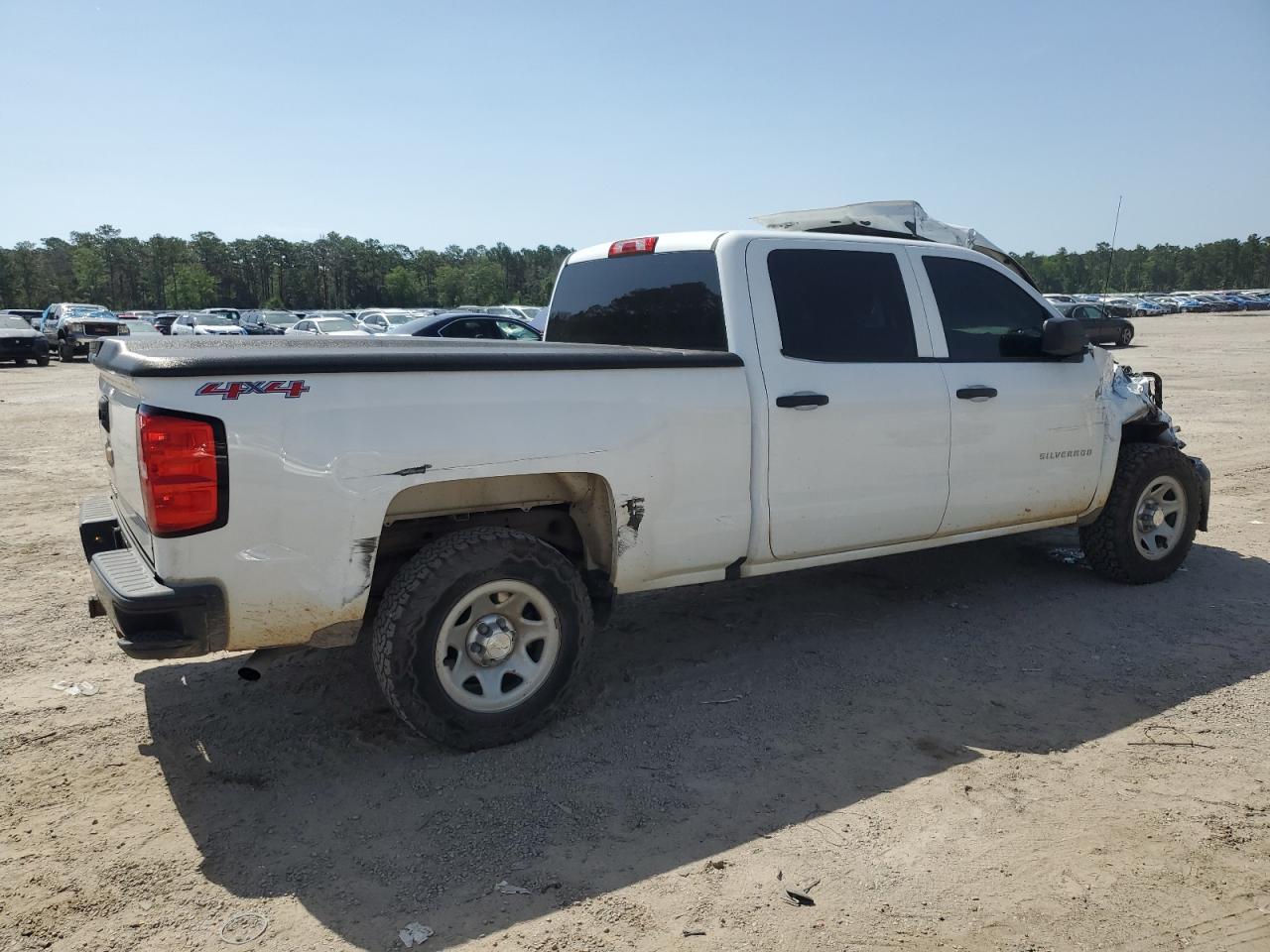 2017 Chevrolet Silverado K1500 - Image 3